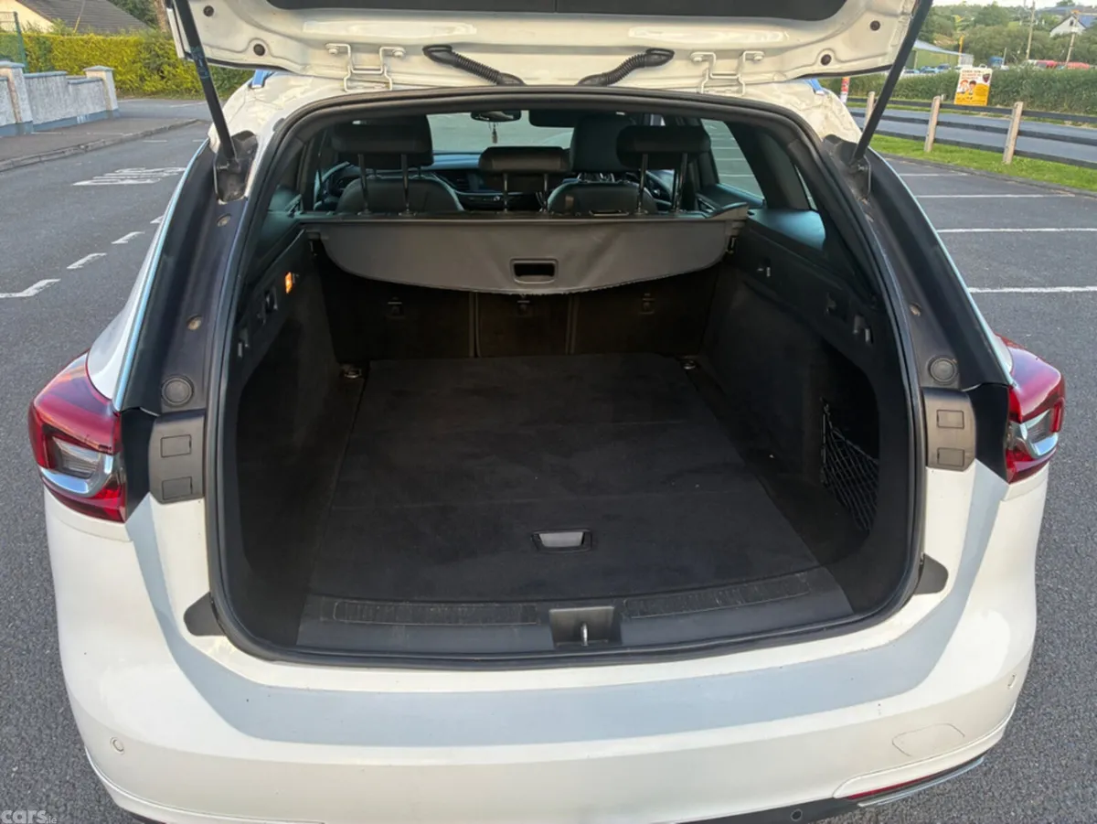 Vauxhall Insignia Estate, Diesel, 2019, White