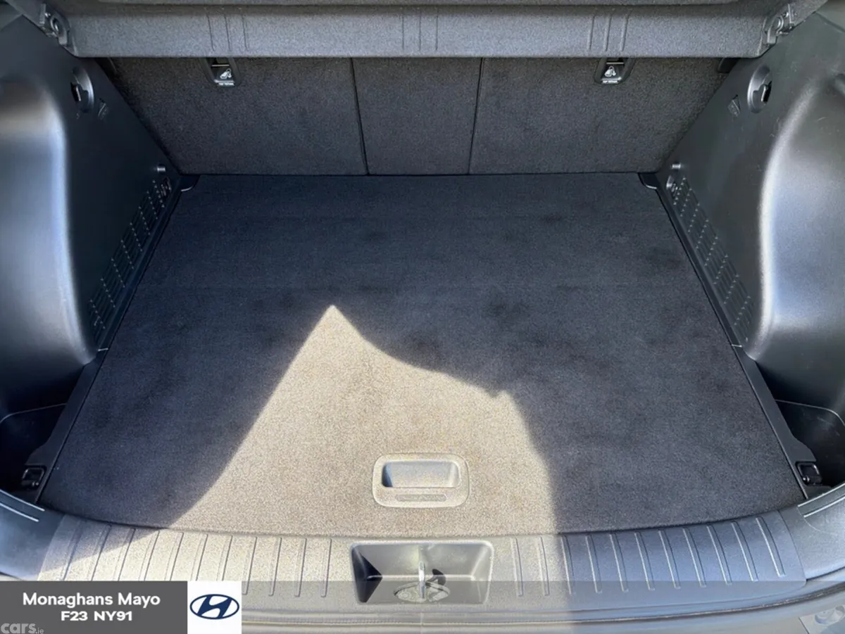 Hyundai KONA MPV, Petrol, 2025, Grey