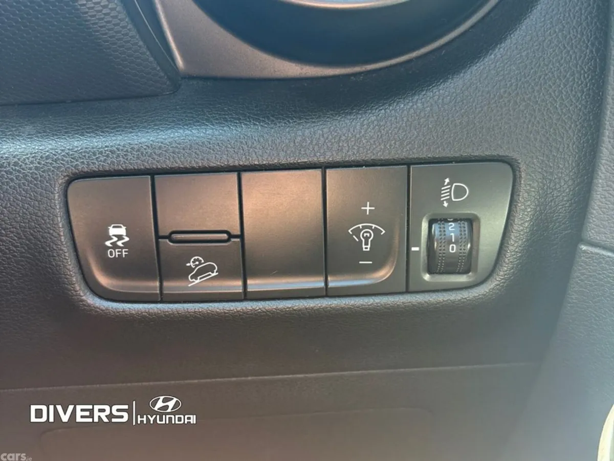 Hyundai KONA MPV, Diesel, 2022, Grey