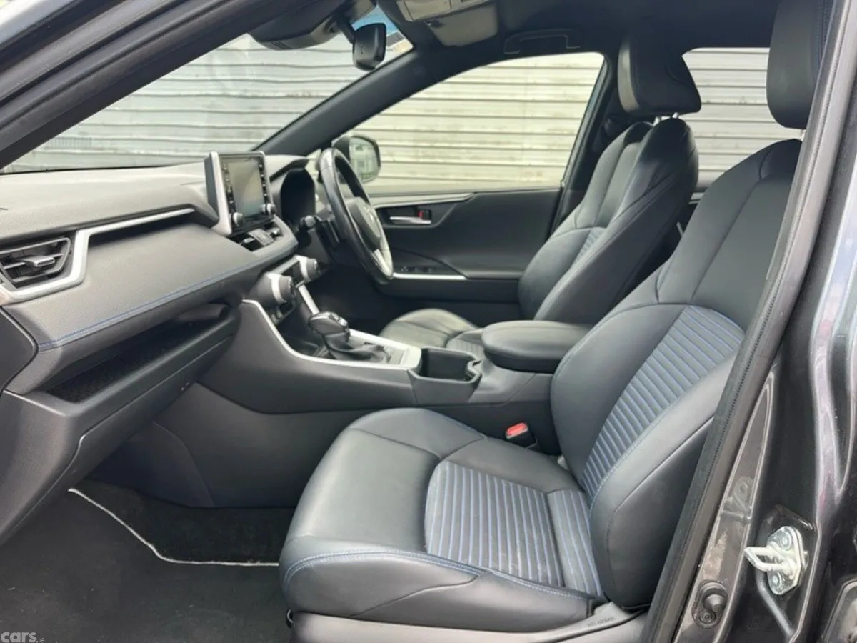 Toyota RAV4 SUV, Petrol Hybrid, 2022, Grey
