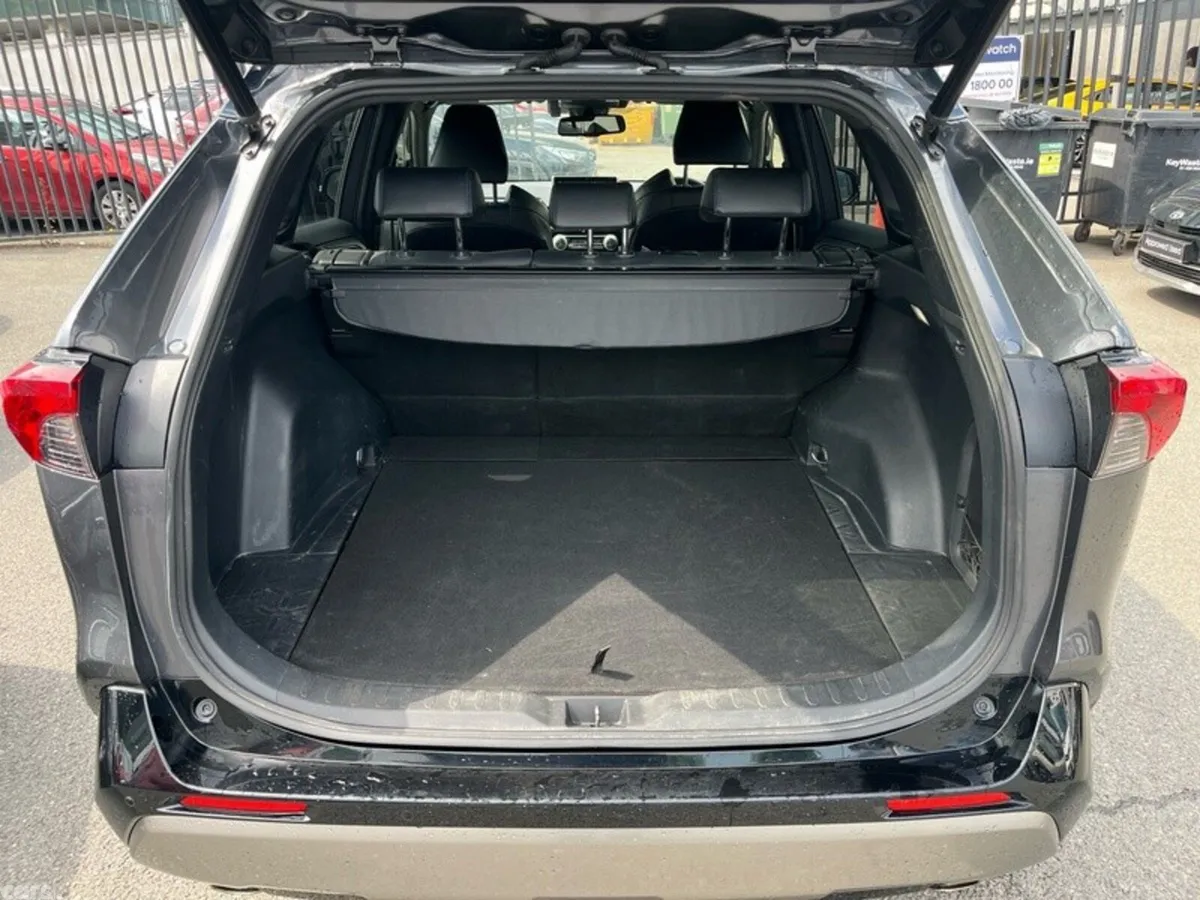 Toyota RAV4 SUV, Petrol Hybrid, 2022, Grey