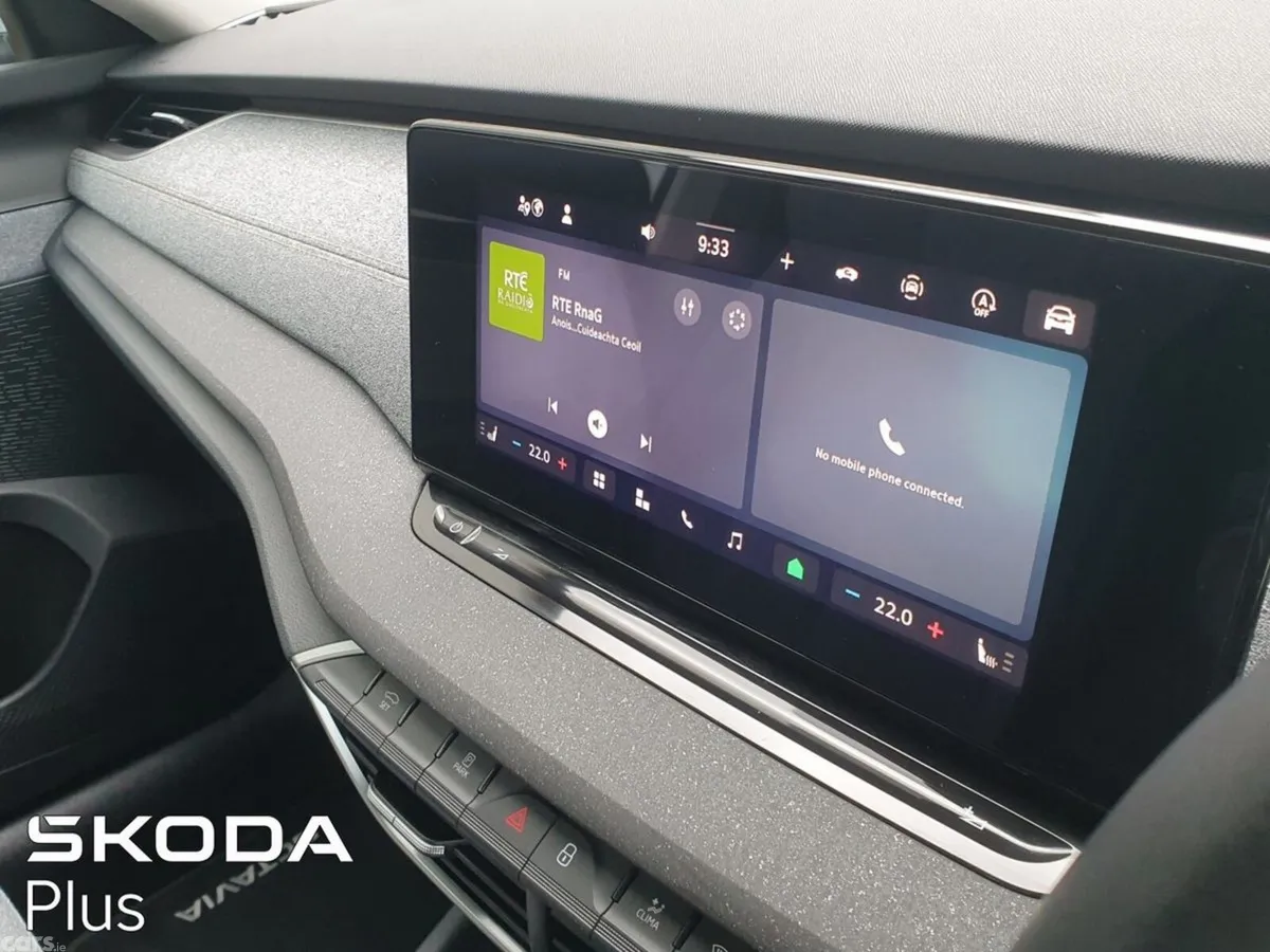 Skoda Octavia Hatchback, Diesel, 2025, Grey