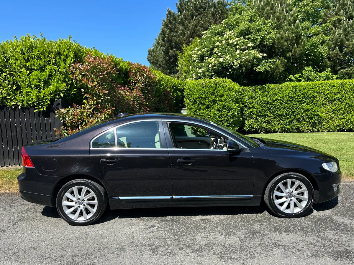 Volvo S80 Saloon, Diesel, 2015, Black