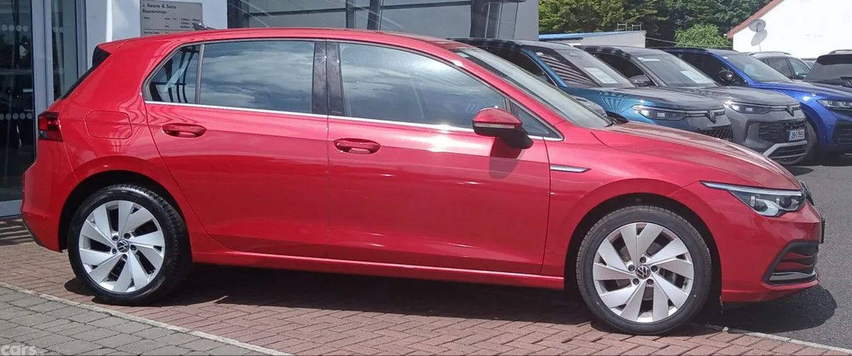 Volkswagen Golf Estate, Diesel, 2023, Red