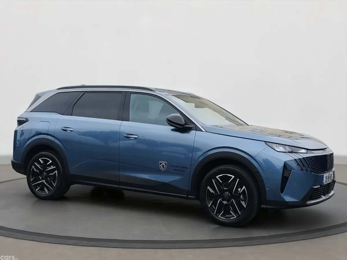 Peugeot 5008 MPV, Petrol Hybrid, 2026, Blue