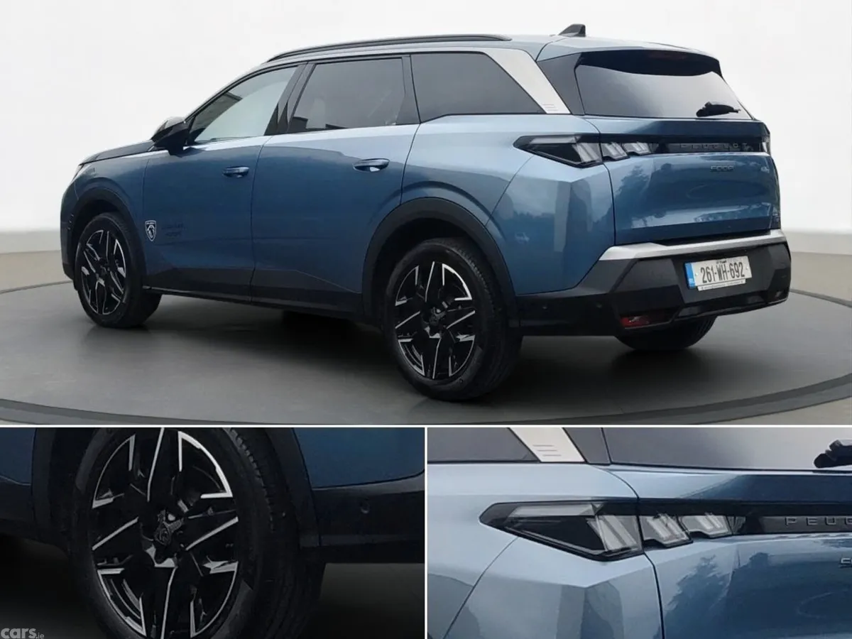 Peugeot 5008 MPV, Petrol Hybrid, 2026, Blue
