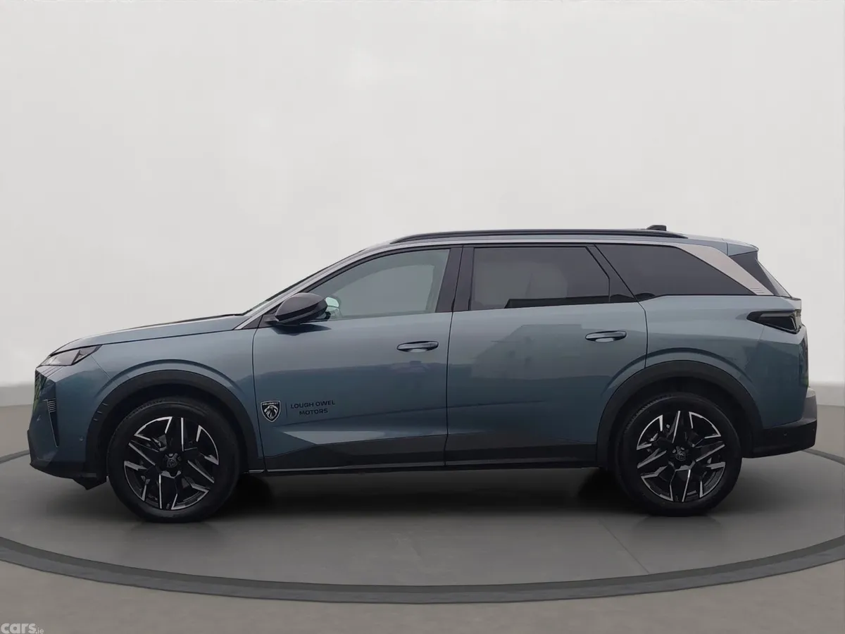 Peugeot 5008 MPV, Petrol Hybrid, 2026, Blue