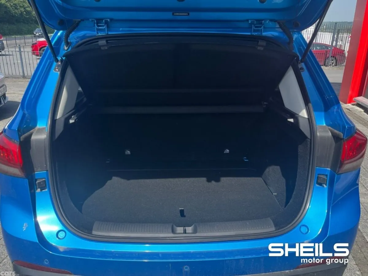 MG ZS Hatchback, Petrol Hybrid, 2026, Blue