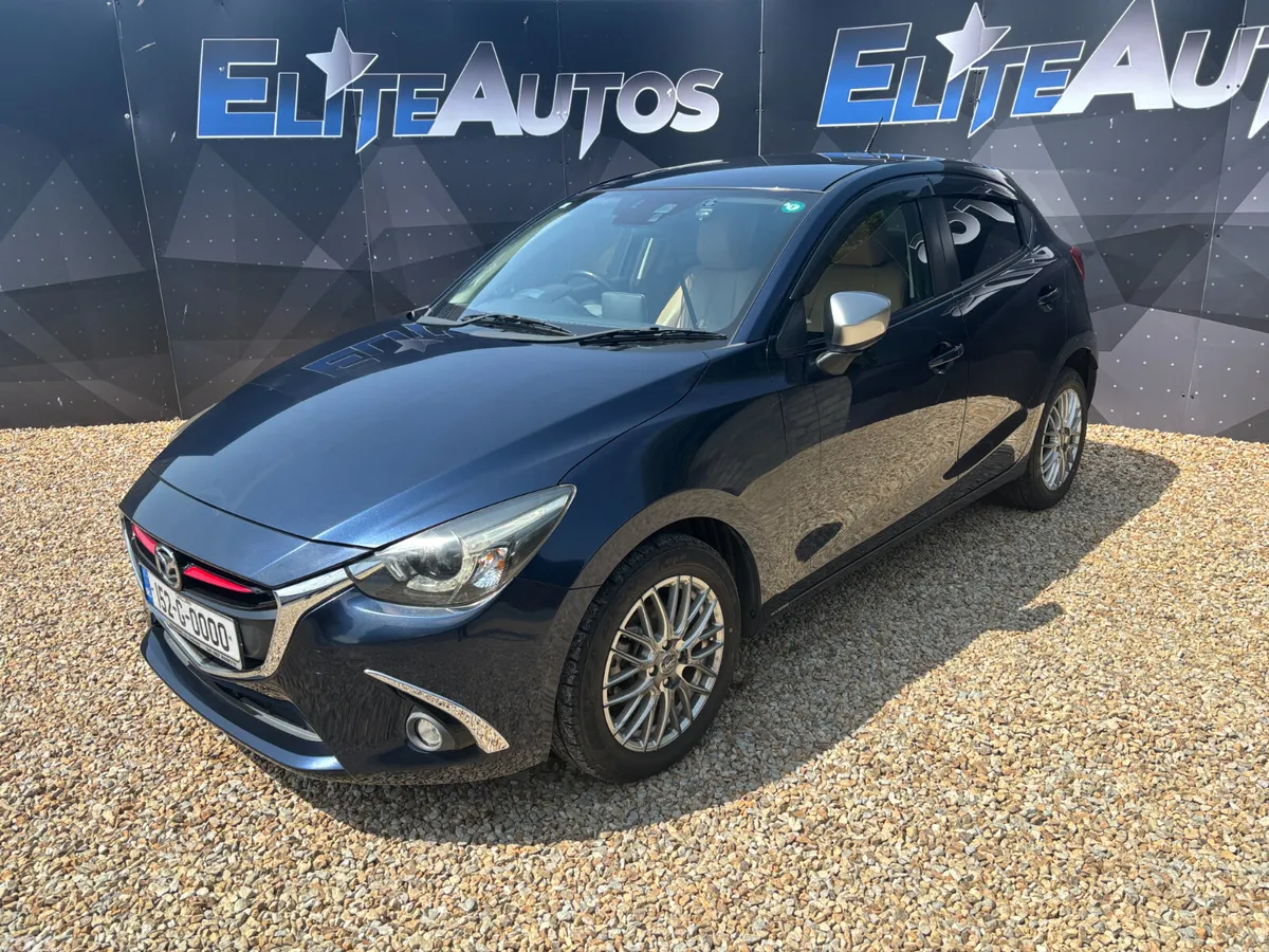 Mazda Demio Hatchback, Diesel, 2015, Blue