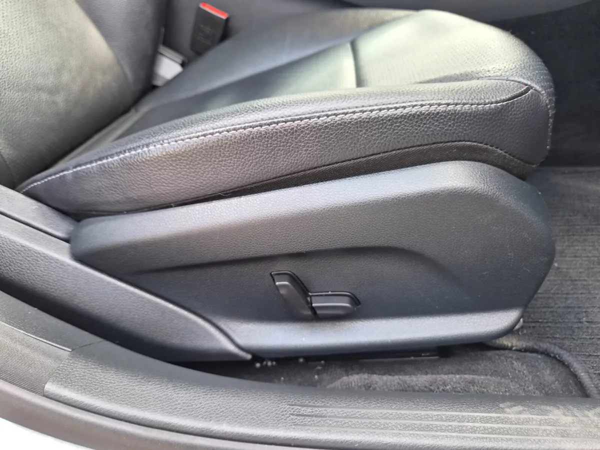 Mercedes-Benz C-Class Saloon, Diesel, 2014, Silver