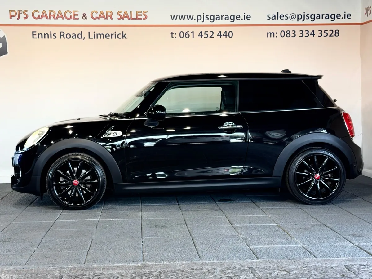 Mini Cooper Hatchback, Diesel, 2018, Black