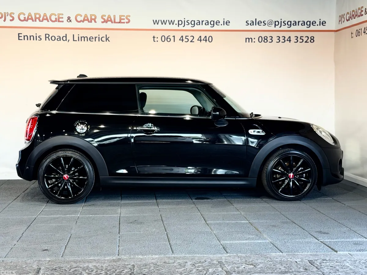 Mini Cooper Hatchback, Diesel, 2018, Black