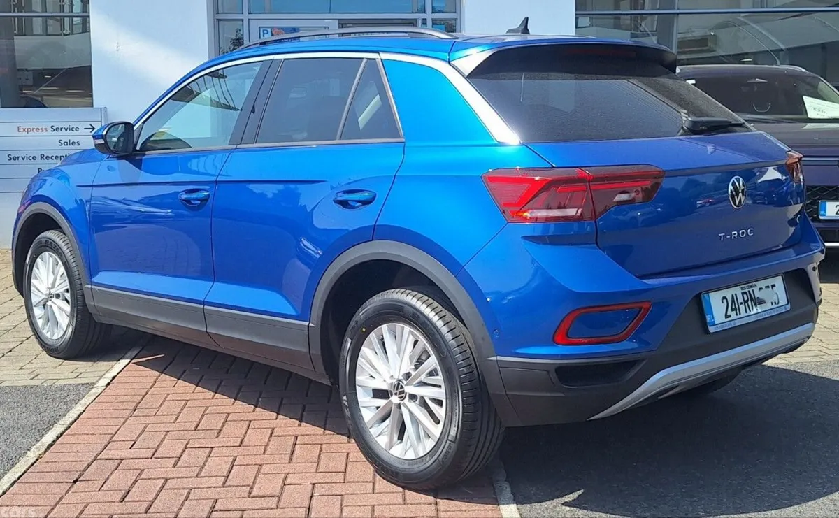 Volkswagen T-Roc SUV, Diesel, 2024, Blue