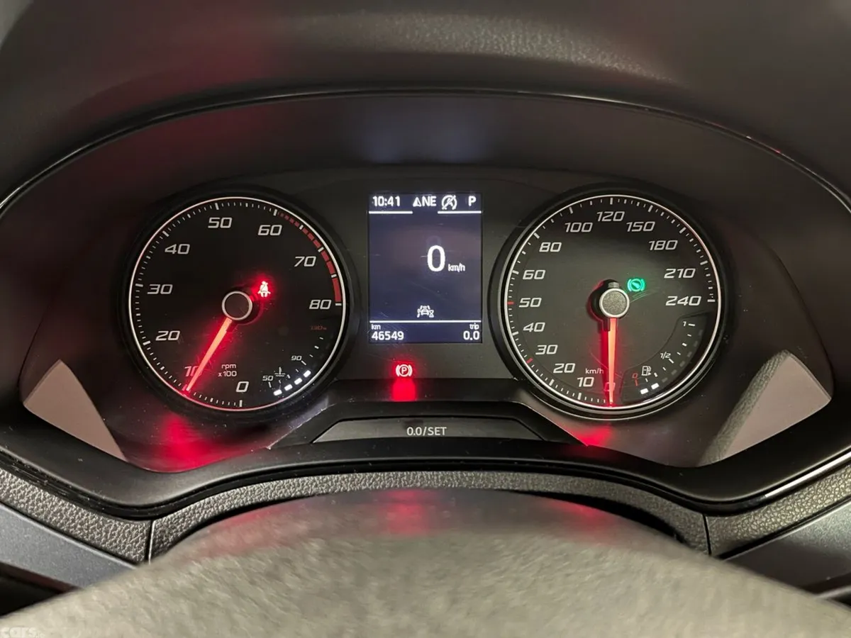 SEAT Arona SUV, Petrol, 2020, Red
