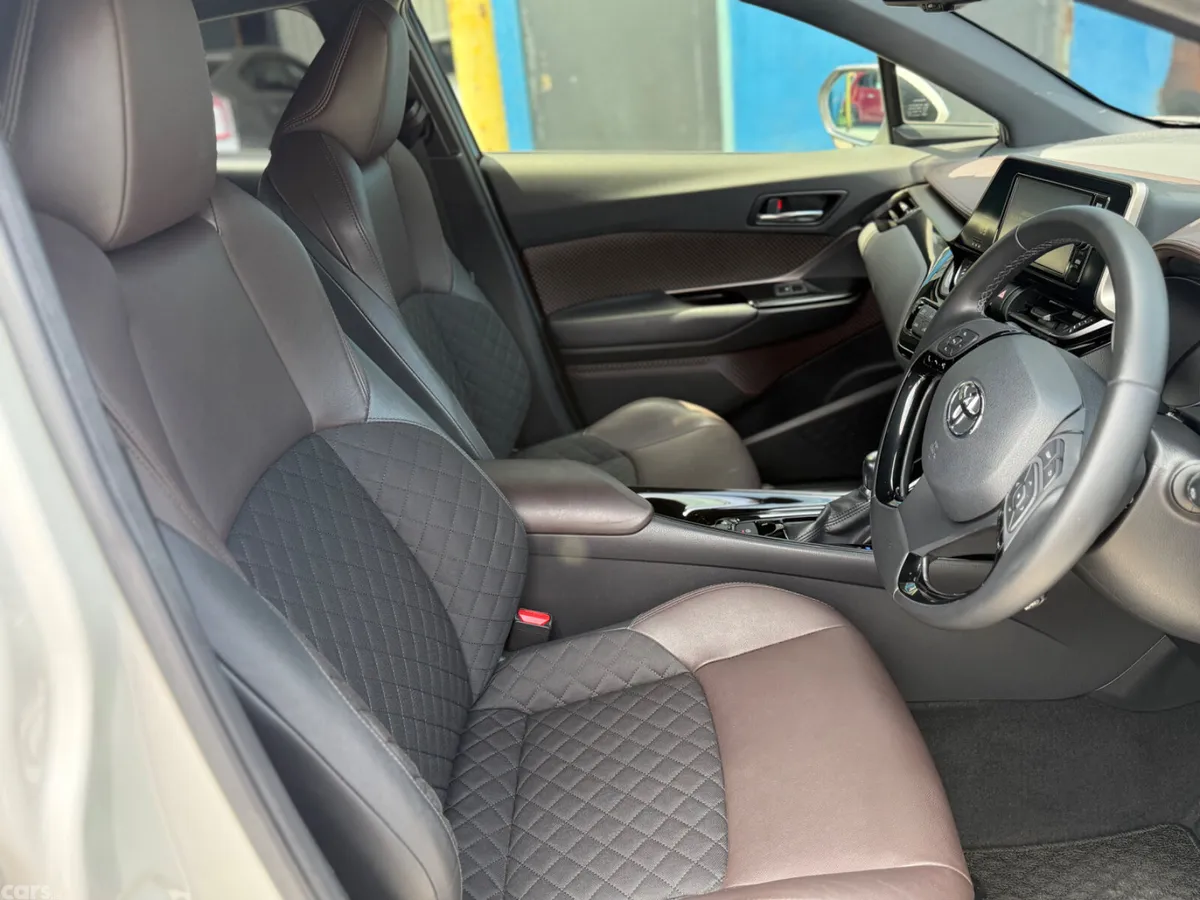 Toyota C-HR Hatchback, Petrol Hybrid, 2018, White