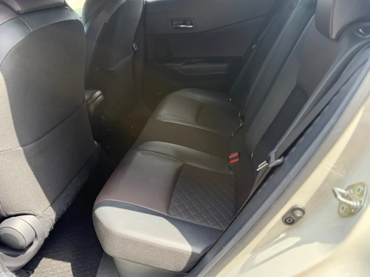 Toyota C-HR Hatchback, Petrol Hybrid, 2018, White