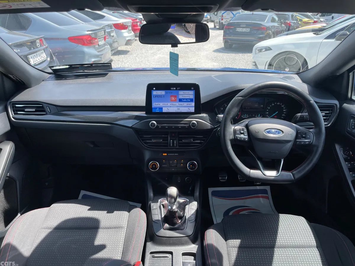 Ford Focus Hatchback, Petrol, 2019, Blue