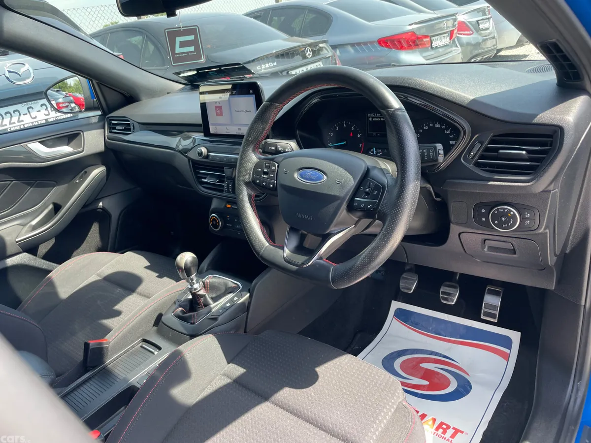 Ford Focus Hatchback, Petrol, 2019, Blue