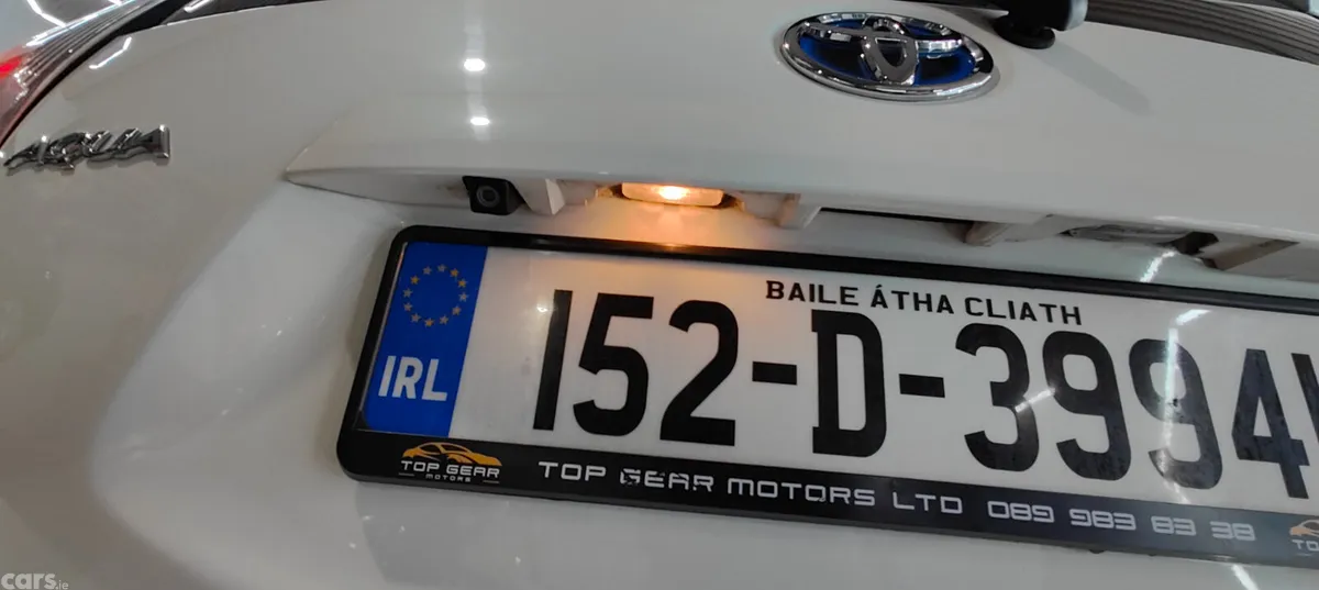 Toyota Aqua Hatchback, Petrol Hybrid, 2015, White
