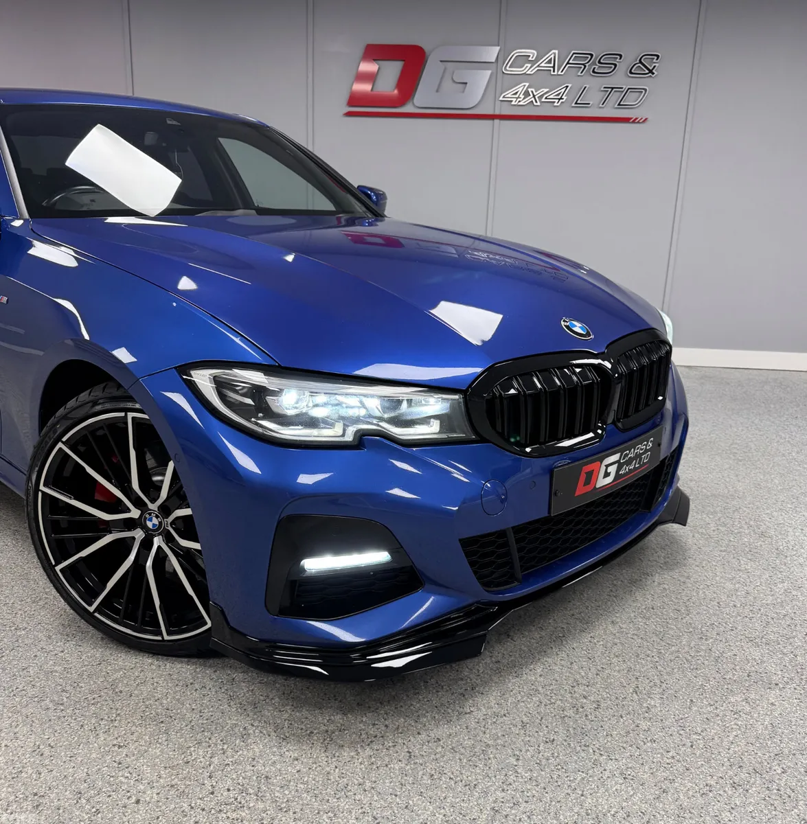 BMW 3-Series Saloon, Petrol Hybrid, 2021, Blue