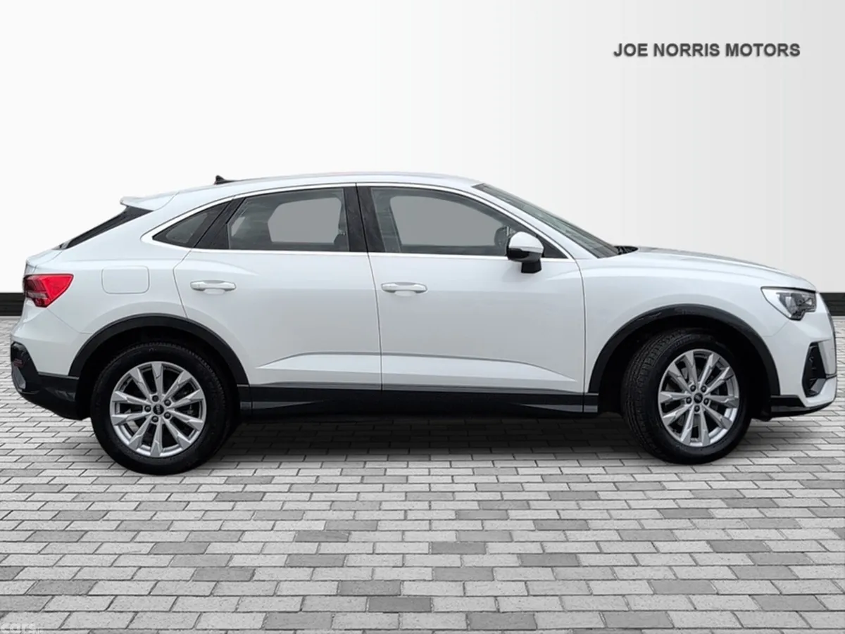 Audi Q3 Hatchback, Petrol, 2021, White