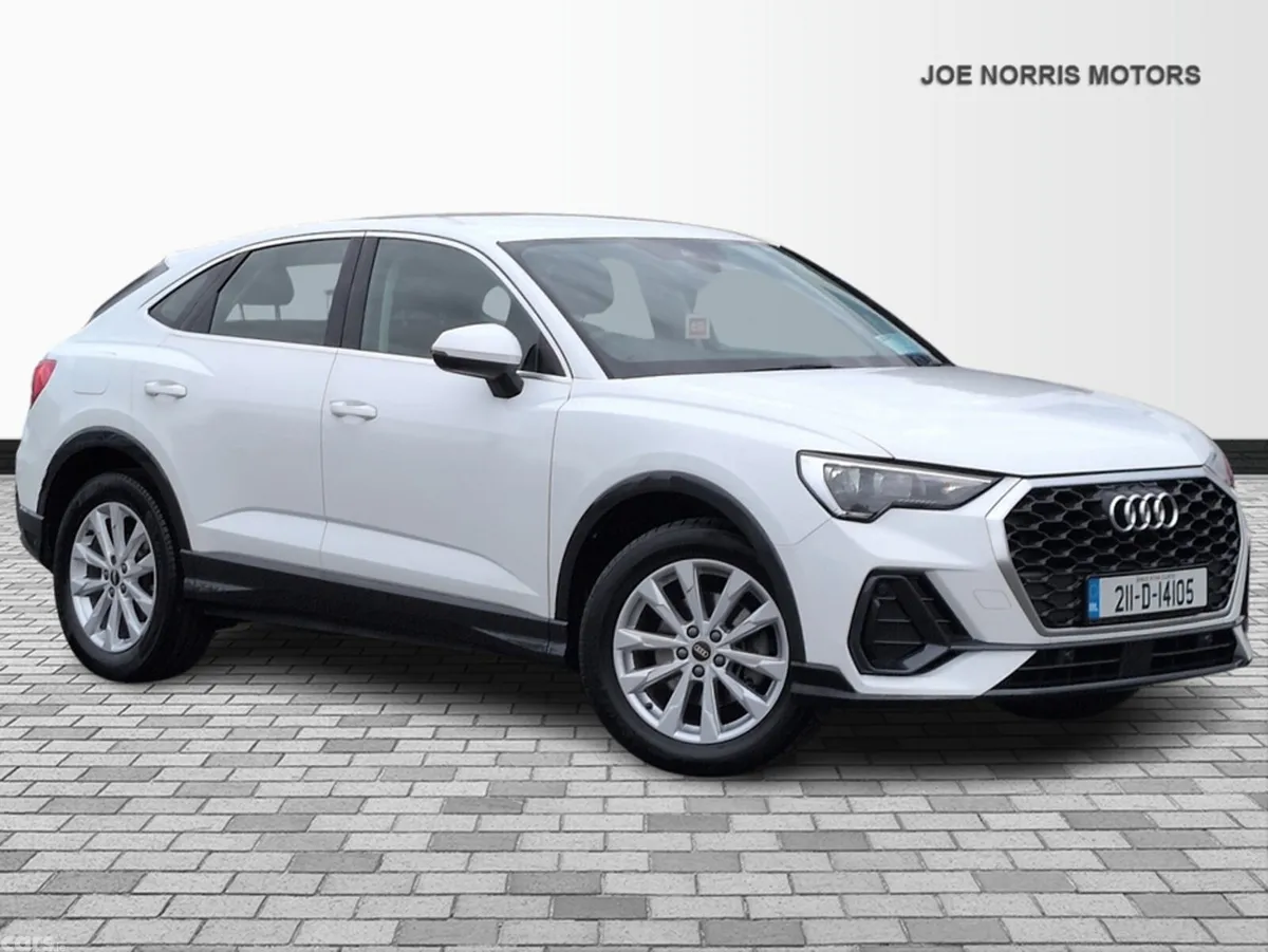 Audi Q3 Hatchback, Petrol, 2021, White