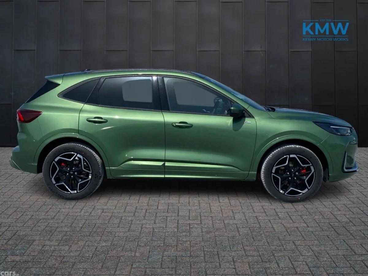 Ford Kuga SUV, Petrol Hybrid, 2026, Green