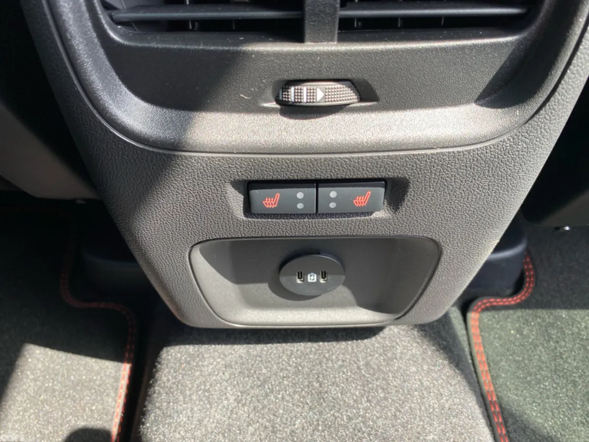 Ford Kuga SUV, Petrol Hybrid, 2026, Green
