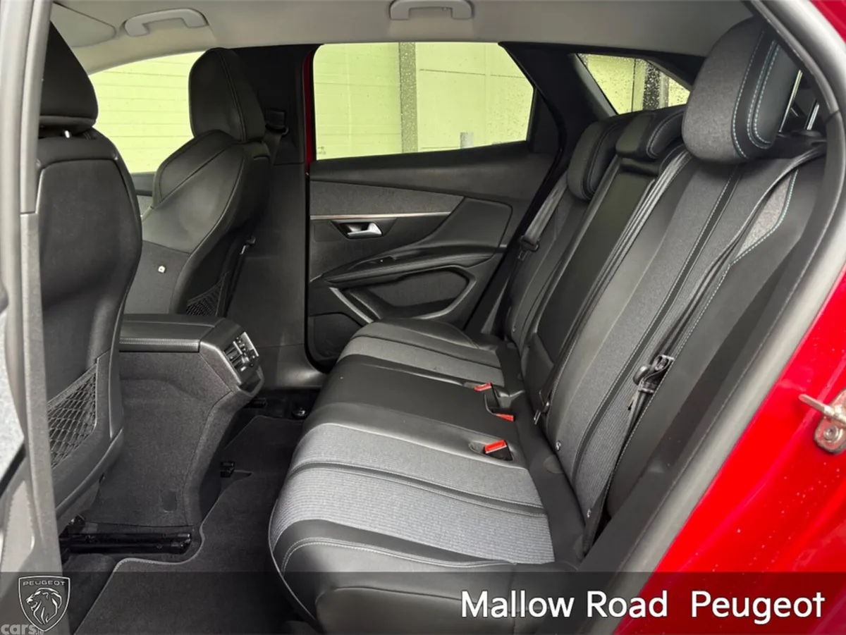 Peugeot 3008 SUV, Diesel, 2022, Red