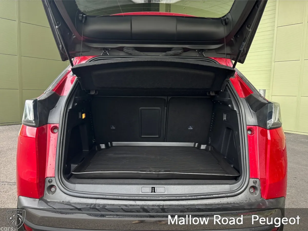 Peugeot 3008 SUV, Diesel, 2022, Red