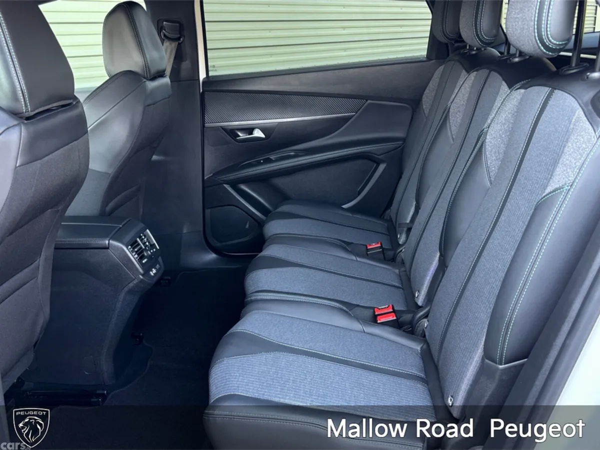Peugeot 5008 SUV, Diesel, 2024, White
