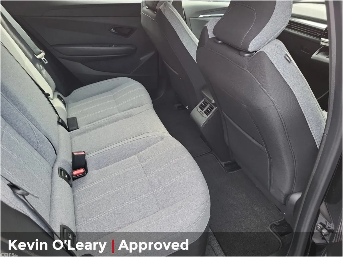 Renault Megane Hatchback, Electric, 2023, Black