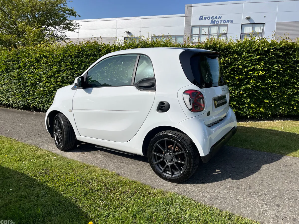 Smart Fortwo Coupe, Electric, 2022, White