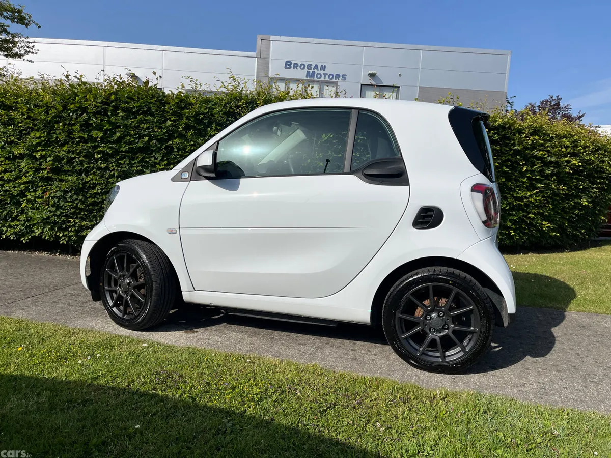 Smart Fortwo Coupe, Electric, 2022, White