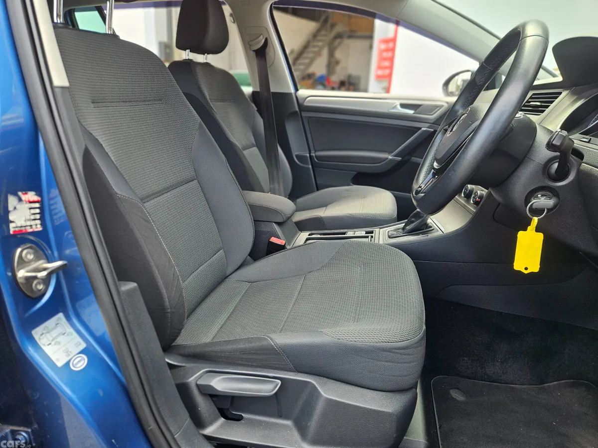 Volkswagen Golf Estate, Petrol, 2014, Blue