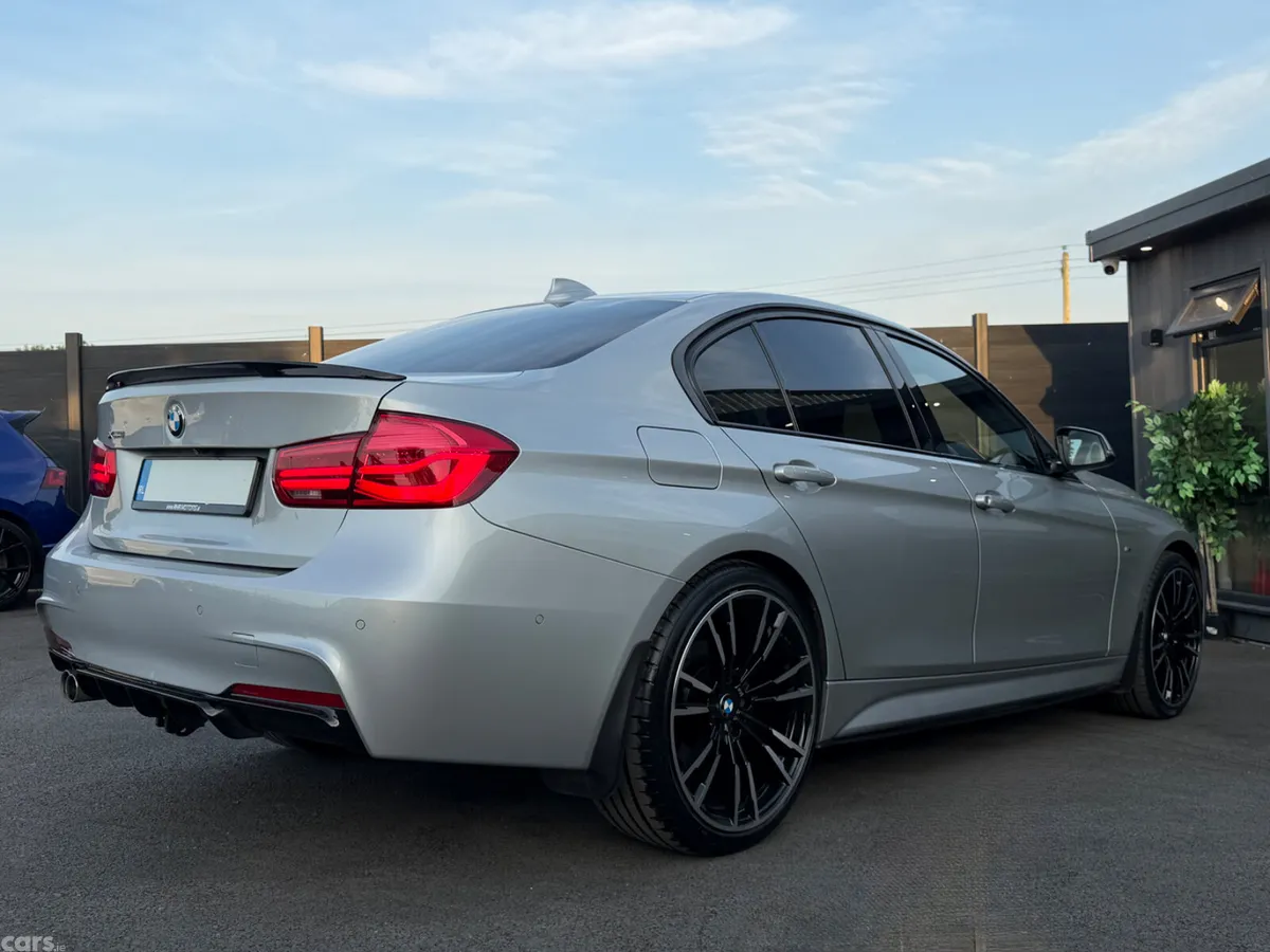 BMW 3-Series Saloon, Diesel, 2018, Silver