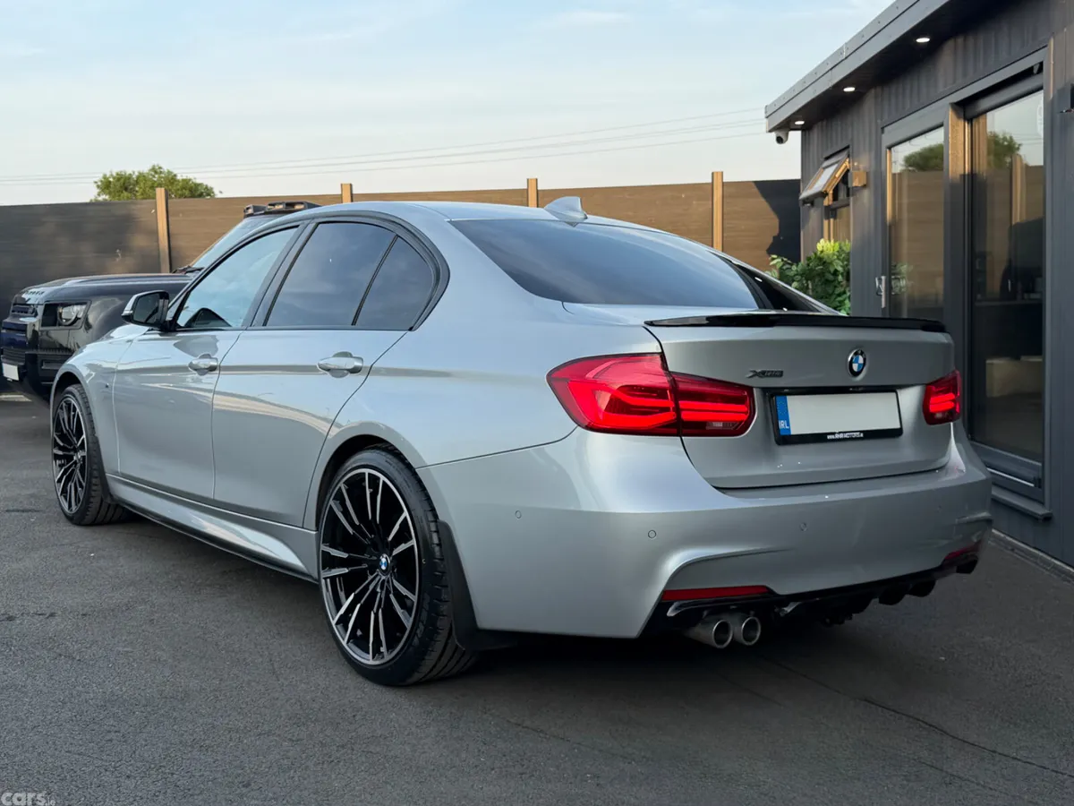 BMW 3-Series Saloon, Diesel, 2018, Silver