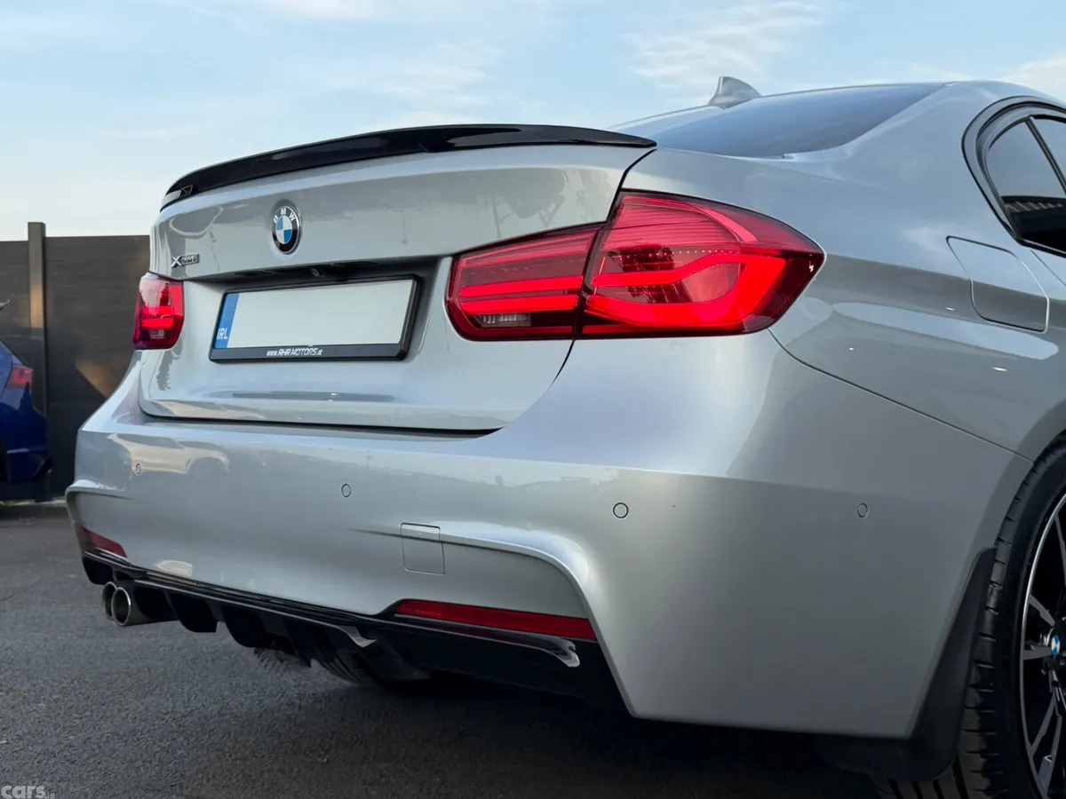 BMW 3-Series Saloon, Diesel, 2018, Silver