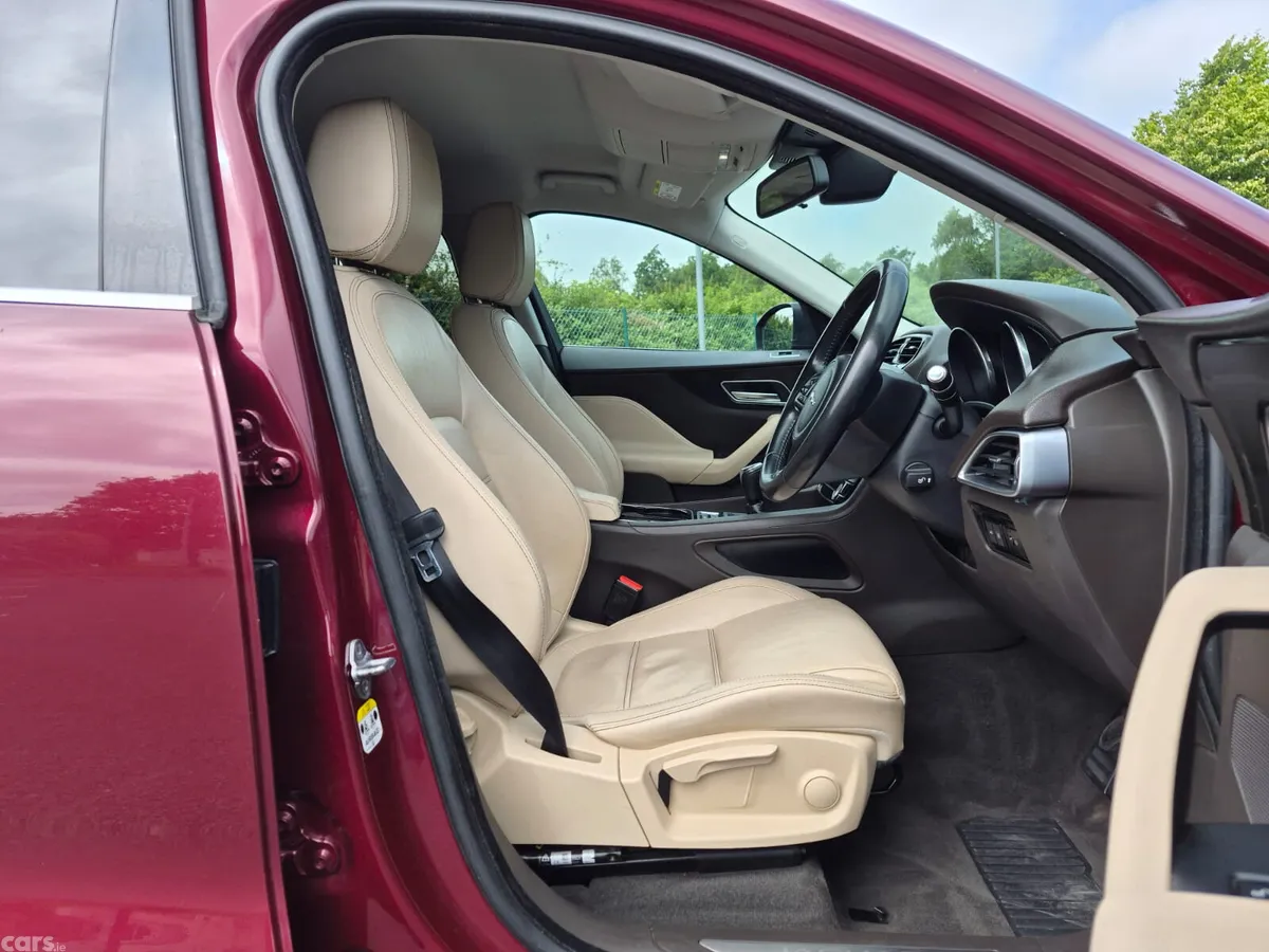 Jaguar F-Pace SUV, Diesel, 2016, Red