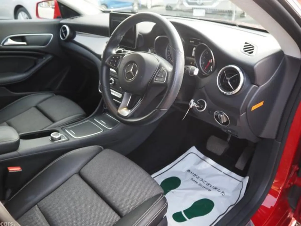 Mercedes-Benz CLA Estate, Petrol, 2017, Red