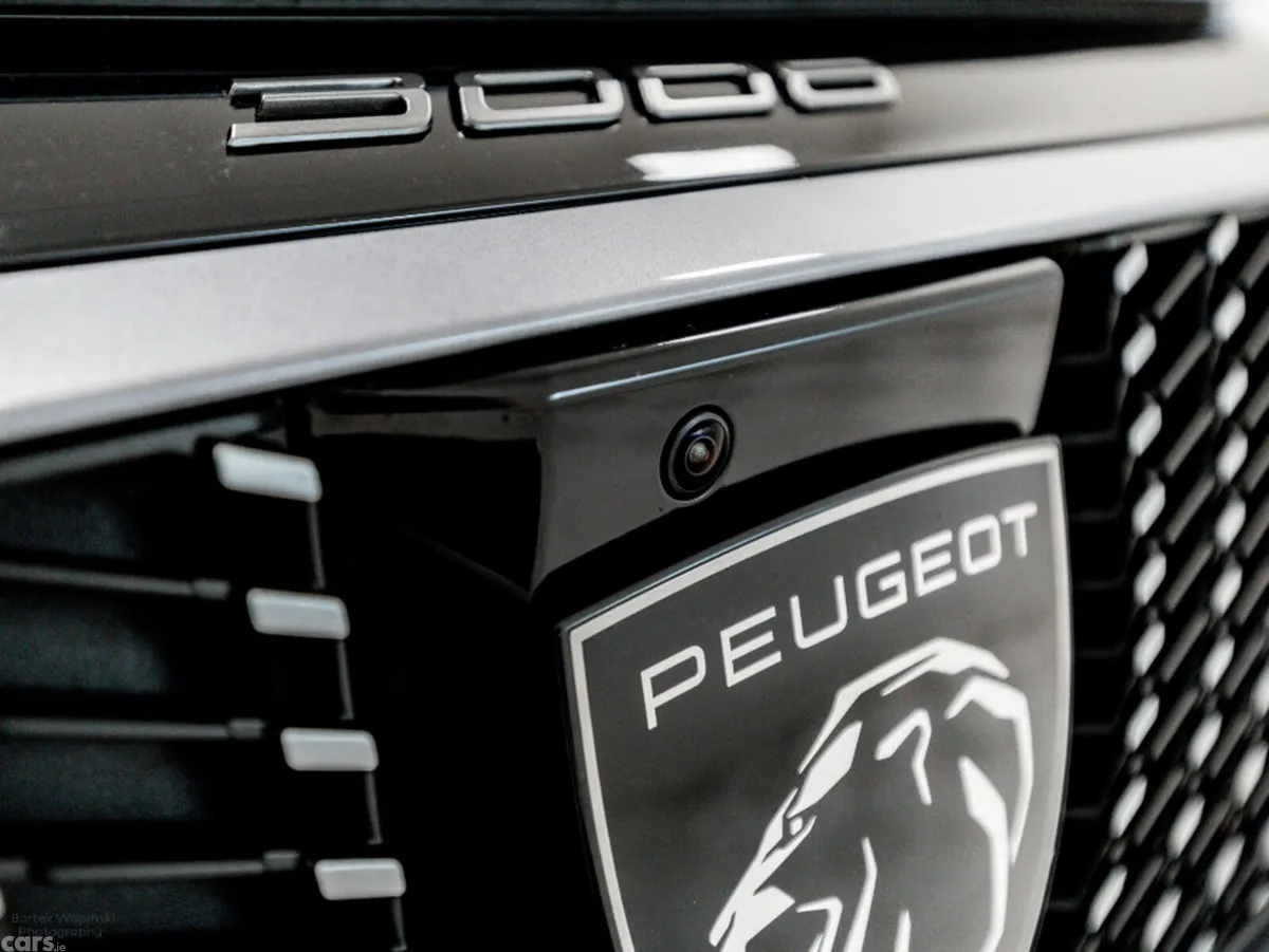Peugeot 3008 SUV, Petrol Hybrid, 2024, Grey