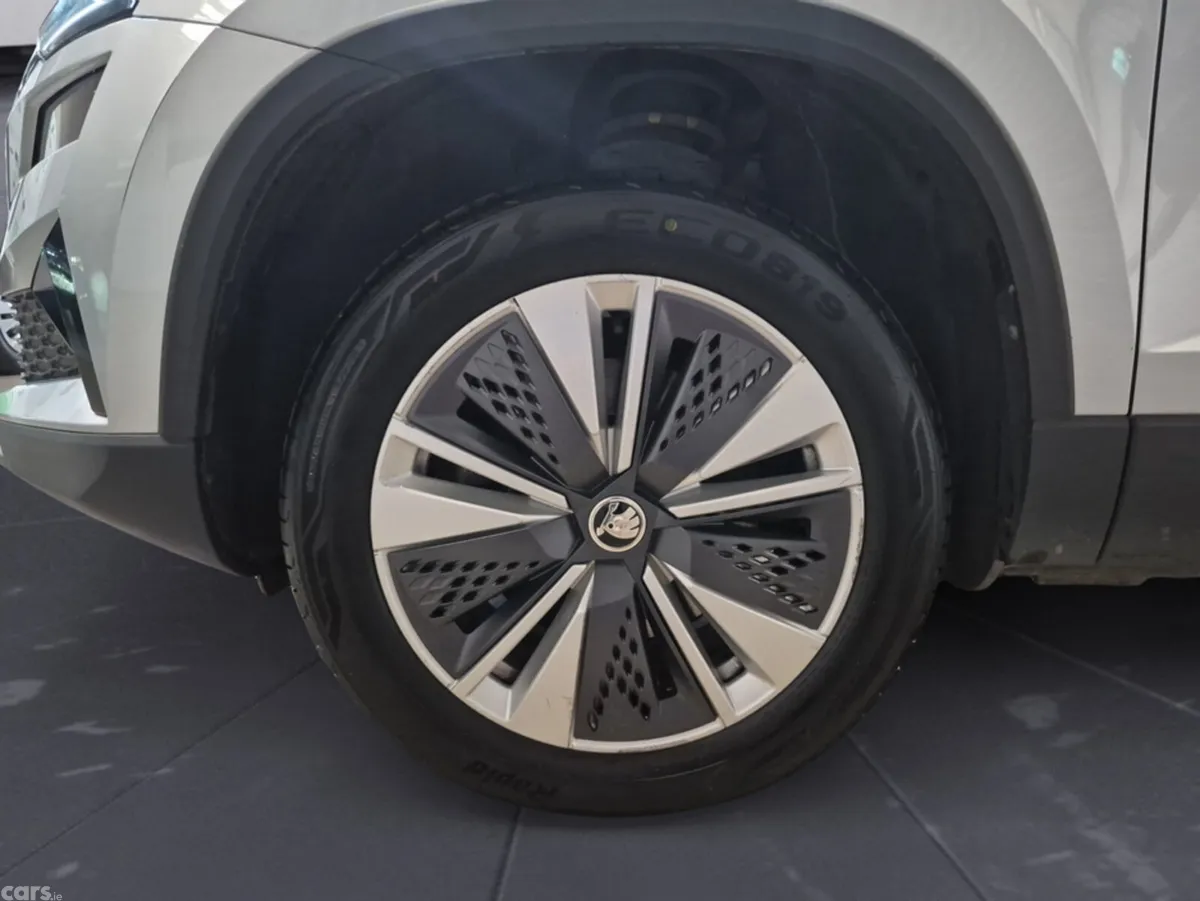 Skoda Karoq SUV, Diesel, 2023, Grey