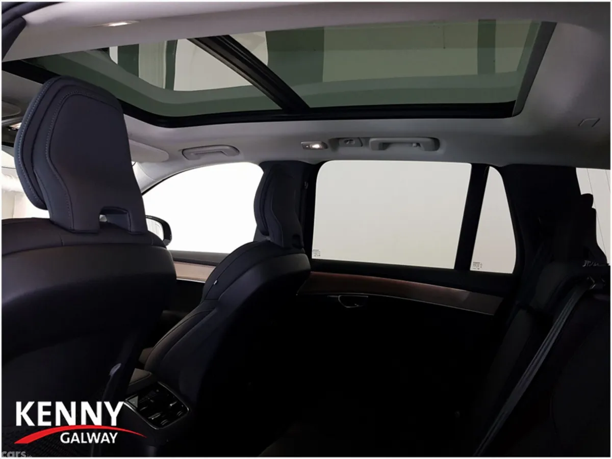 Volvo XC90 Estate, Petrol Hybrid, 2025, Black