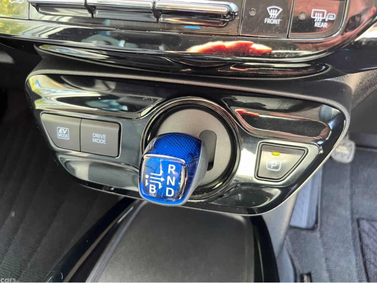 Toyota Prius Saloon, Petrol Hybrid, 2020, Silver