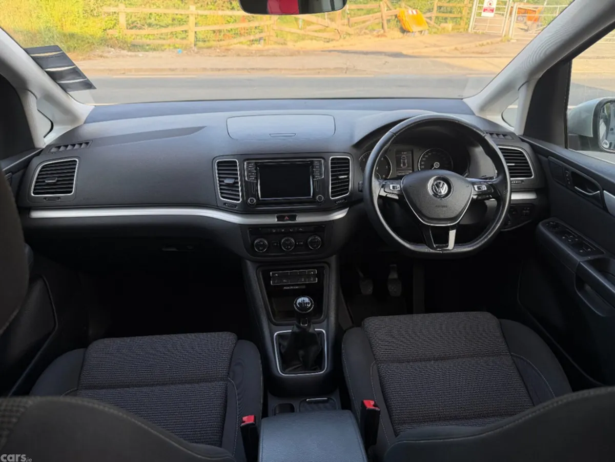 Volkswagen Sharan MPV, Diesel, 2019, Grey
