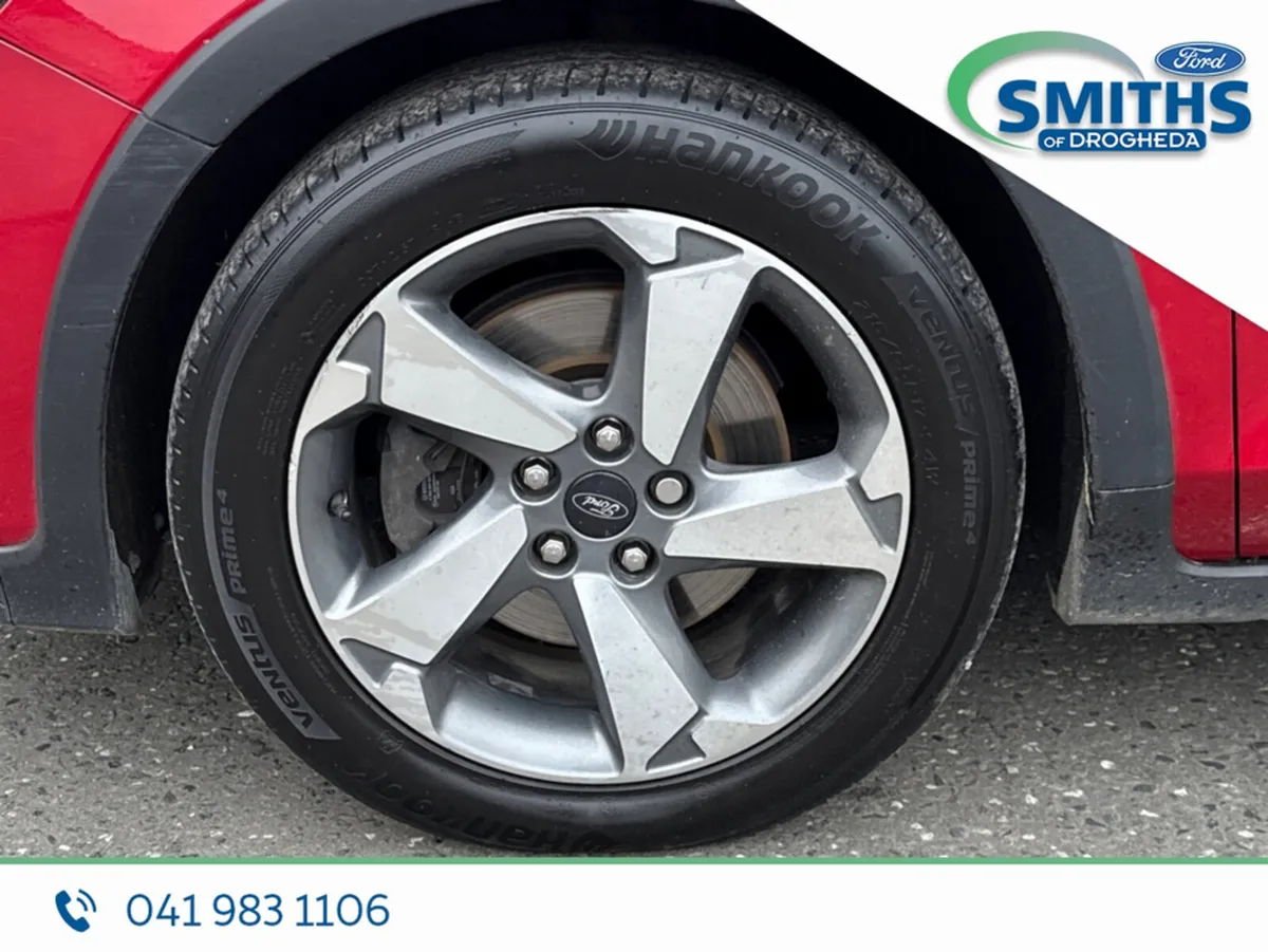 Ford Focus Estate, Petrol, 2021, Red