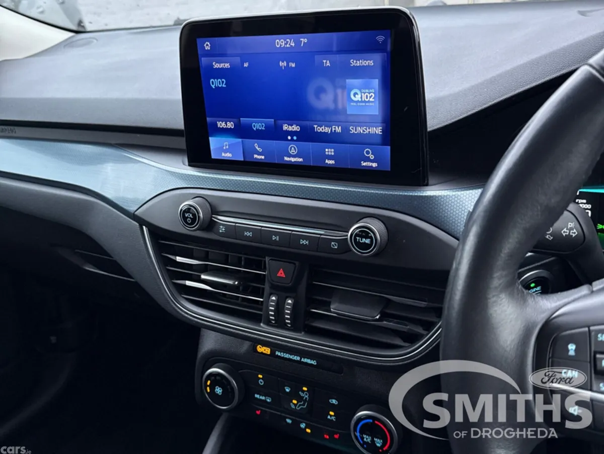 Ford Focus Estate, Petrol, 2021, Red