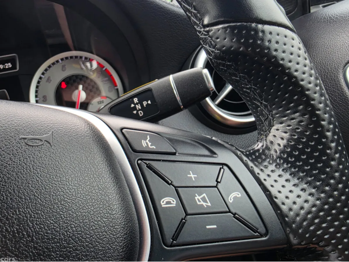 Mercedes-Benz A-Class Hatchback, Petrol, 2015, Silver