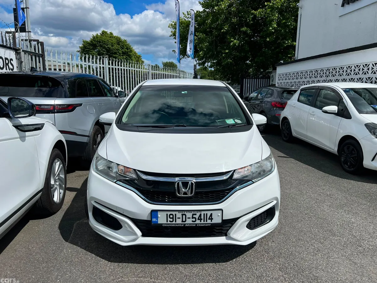 Honda Fit Hatchback, Petrol Hybrid, 2019, White