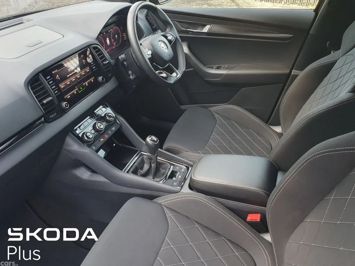 Skoda Karoq SUV, Petrol, 2024, Black